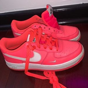 Pink Nike Air Force’s 1